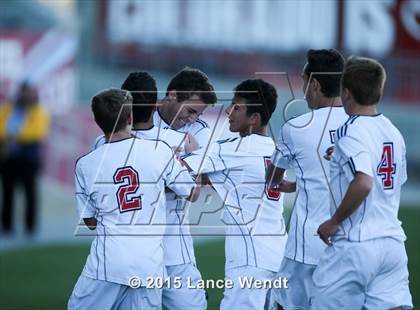 Thumbnail 3 in Kent Denver vs. Fountain Valley (CHSAA 3A Final) photogallery.