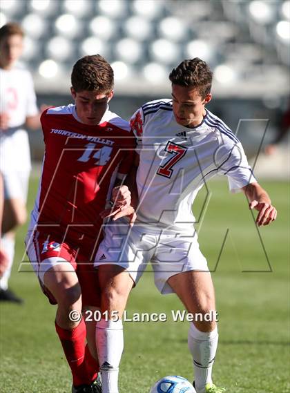 Thumbnail 1 in Kent Denver vs. Fountain Valley (CHSAA 3A Final) photogallery.