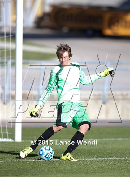 Thumbnail 2 in Kent Denver vs. Fountain Valley (CHSAA 3A Final) photogallery.