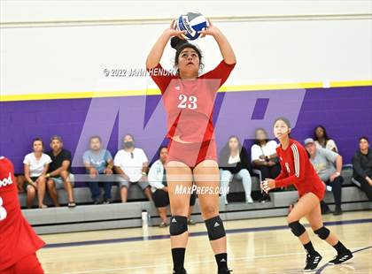 Thumbnail 3 in Mountain View vs. Lakewood (Durango Fall Classic)  photogallery.