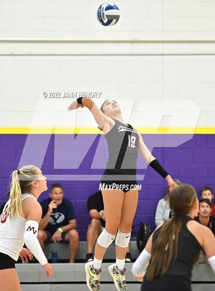 Thumbnail 3 in Mountain View vs. Lakewood (Durango Fall Classic)  photogallery.
