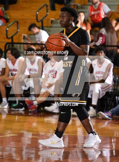 Thumbnail 2 in Plano East vs Dawson (McDonald's Texas Invitational) photogallery.