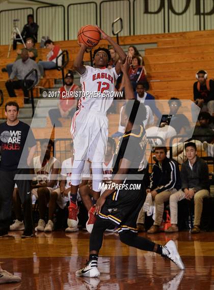 Thumbnail 2 in Plano East vs Dawson (McDonald's Texas Invitational) photogallery.