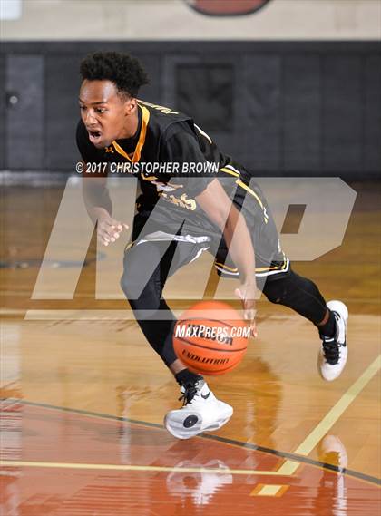 Thumbnail 3 in Plano East vs Dawson (McDonald's Texas Invitational) photogallery.