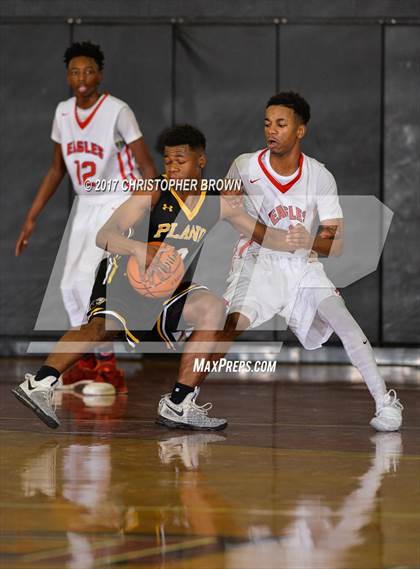 Thumbnail 1 in Plano East vs Dawson (McDonald's Texas Invitational) photogallery.
