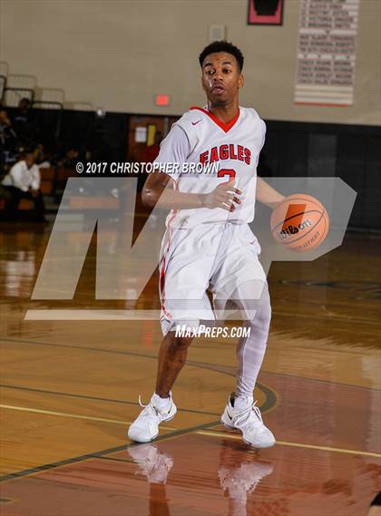 Thumbnail 1 in Plano East vs Dawson (McDonald's Texas Invitational) photogallery.