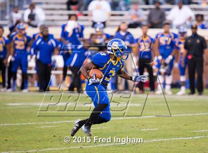 Thumbnail 1 in Oscar Smith vs. Westfield (VHSL 6A Final) photogallery.