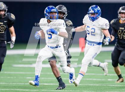 Thumbnail 1 in The Colony vs. Frisco (UIL 5A D2 Bi-District Playoff) photogallery.