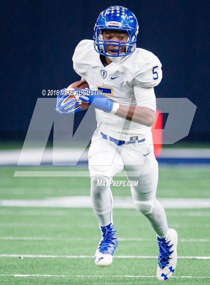 Thumbnail 3 in The Colony vs. Frisco (UIL 5A D2 Bi-District Playoff) photogallery.