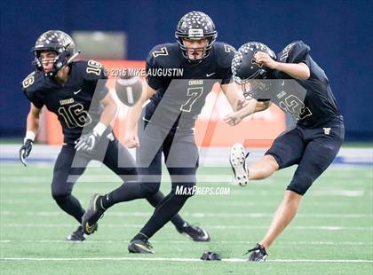 Thumbnail 3 in The Colony vs. Frisco (UIL 5A D2 Bi-District Playoff) photogallery.