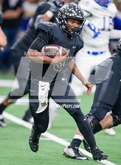 Thumbnail 3 in The Colony vs. Frisco (UIL 5A D2 Bi-District Playoff) photogallery.