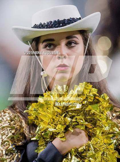 Thumbnail 3 in The Colony vs. Frisco (UIL 5A D2 Bi-District Playoff) photogallery.