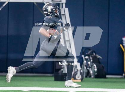 Thumbnail 2 in The Colony vs. Frisco (UIL 5A D2 Bi-District Playoff) photogallery.