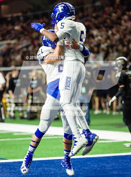Thumbnail 3 in The Colony vs. Frisco (UIL 5A D2 Bi-District Playoff) photogallery.