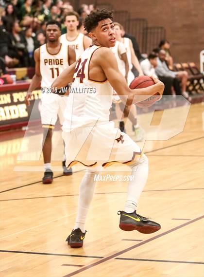 Thumbnail 1 in Skyline @ Mountain Pointe photogallery.