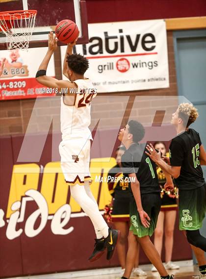 Thumbnail 1 in Skyline @ Mountain Pointe photogallery.