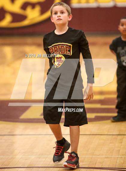 Thumbnail 3 in Skyline @ Mountain Pointe photogallery.
