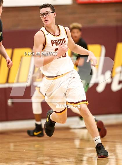 Thumbnail 2 in Skyline @ Mountain Pointe photogallery.