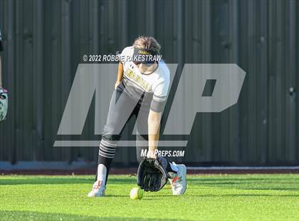 Thumbnail 3 in Joshua vs. Crandall (UIL 5A Region II Bi-District Playoff) photogallery.