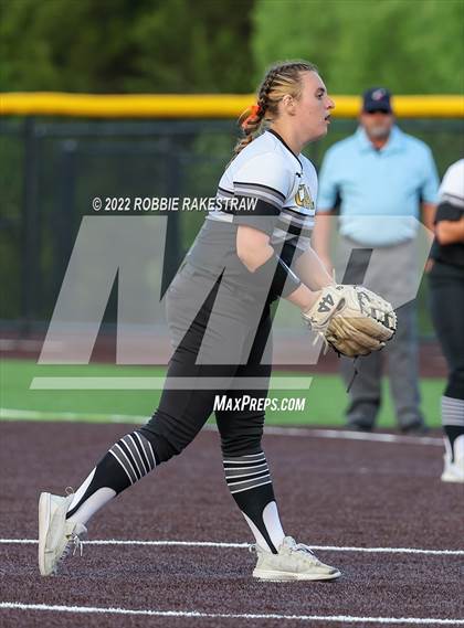 Thumbnail 3 in Joshua vs. Crandall (UIL 5A Region II Bi-District Playoff) photogallery.