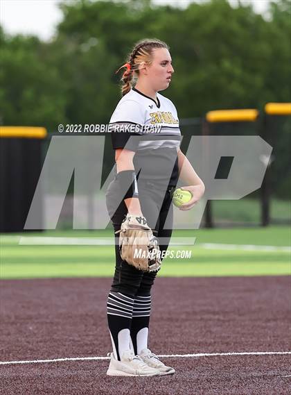 Thumbnail 1 in Joshua vs. Crandall (UIL 5A Region II Bi-District Playoff) photogallery.