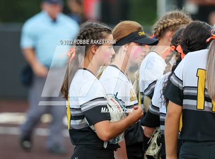 Thumbnail 3 in Joshua vs. Crandall (UIL 5A Region II Bi-District Playoff) photogallery.