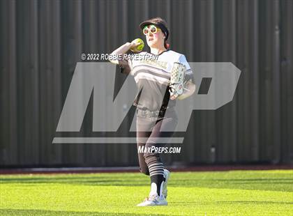 Thumbnail 2 in Joshua vs. Crandall (UIL 5A Region II Bi-District Playoff) photogallery.