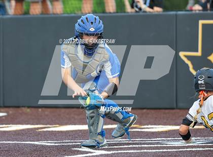Thumbnail 3 in Joshua vs. Crandall (UIL 5A Region II Bi-District Playoff) photogallery.