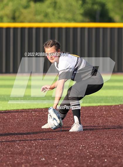 Thumbnail 2 in Joshua vs. Crandall (UIL 5A Region II Bi-District Playoff) photogallery.