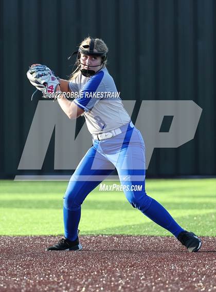 Thumbnail 3 in Joshua vs. Crandall (UIL 5A Region II Bi-District Playoff) photogallery.