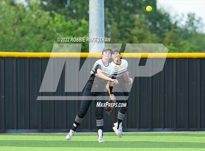 Thumbnail 1 in Joshua vs. Crandall (UIL 5A Region II Bi-District Playoff) photogallery.