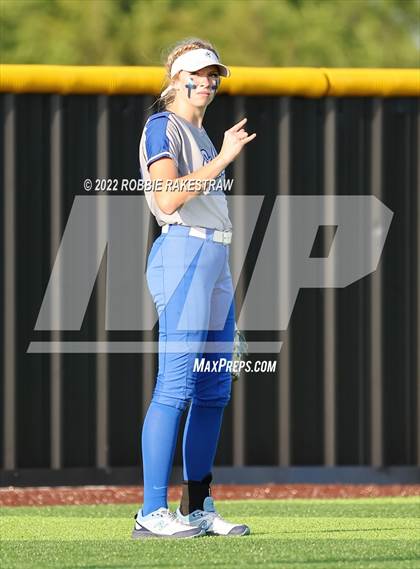 Thumbnail 2 in Joshua vs. Crandall (UIL 5A Region II Bi-District Playoff) photogallery.