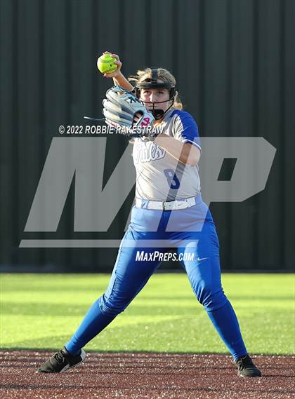 Thumbnail 3 in Joshua vs. Crandall (UIL 5A Region II Bi-District Playoff) photogallery.