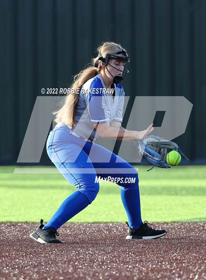 Thumbnail 2 in Joshua vs. Crandall (UIL 5A Region II Bi-District Playoff) photogallery.