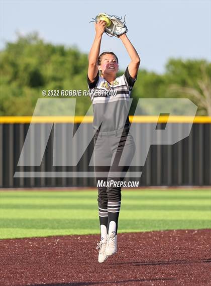 Thumbnail 1 in Joshua vs. Crandall (UIL 5A Region II Bi-District Playoff) photogallery.