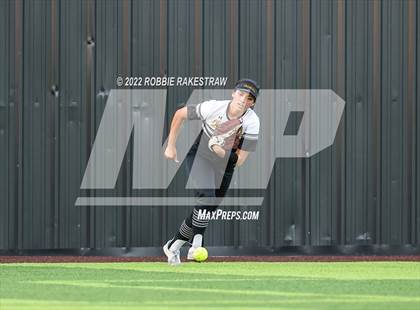 Thumbnail 3 in Joshua vs. Crandall (UIL 5A Region II Bi-District Playoff) photogallery.