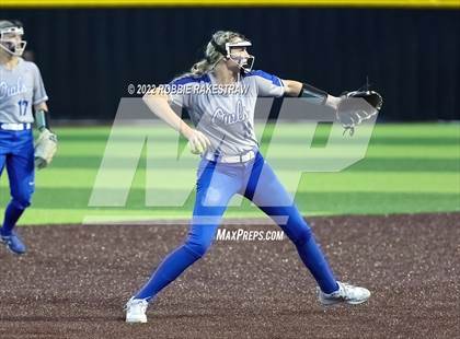 Thumbnail 2 in Joshua vs. Crandall (UIL 5A Region II Bi-District Playoff) photogallery.