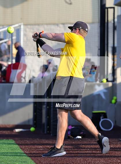 Thumbnail 2 in Joshua vs. Crandall (UIL 5A Region II Bi-District Playoff) photogallery.