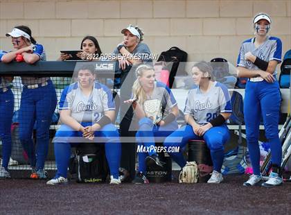 Thumbnail 3 in Joshua vs. Crandall (UIL 5A Region II Bi-District Playoff) photogallery.