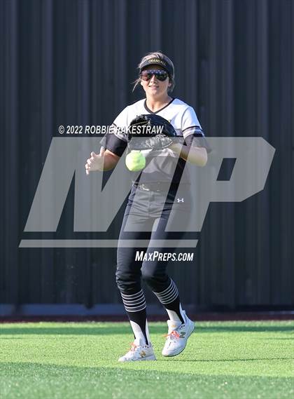 Thumbnail 2 in Joshua vs. Crandall (UIL 5A Region II Bi-District Playoff) photogallery.