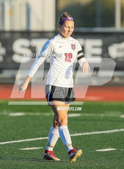Thumbnail 1 in West Valley vs. East Valley (WIAA 2A Playoffs) photogallery.