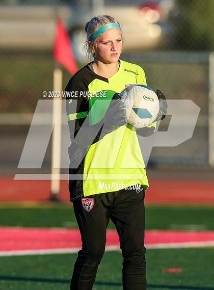 Thumbnail 1 in West Valley vs. East Valley (WIAA 2A Playoffs) photogallery.