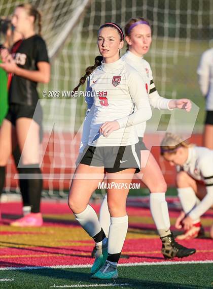 Thumbnail 2 in West Valley vs. East Valley (WIAA 2A Playoffs) photogallery.