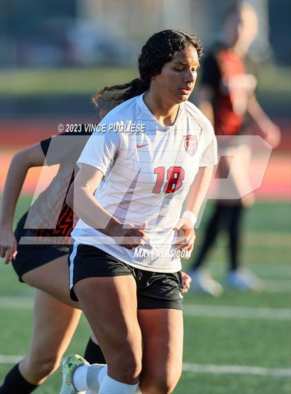 Thumbnail 2 in West Valley vs. East Valley (WIAA 2A Playoffs) photogallery.