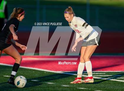 Thumbnail 3 in West Valley vs. East Valley (WIAA 2A Playoffs) photogallery.