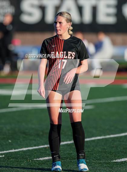 Thumbnail 1 in West Valley vs. East Valley (WIAA 2A Playoffs) photogallery.
