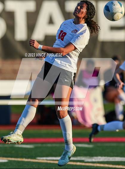 Thumbnail 2 in West Valley vs. East Valley (WIAA 2A Playoffs) photogallery.