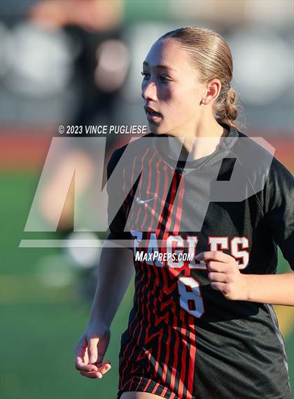Thumbnail 3 in West Valley vs. East Valley (WIAA 2A Playoffs) photogallery.