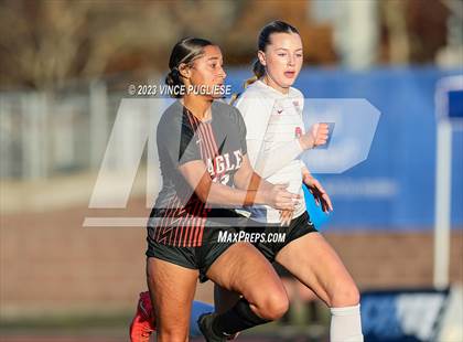Thumbnail 3 in West Valley vs. East Valley (WIAA 2A Playoffs) photogallery.