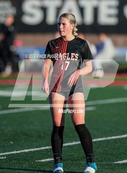 Thumbnail 2 in West Valley vs. East Valley (WIAA 2A Playoffs) photogallery.